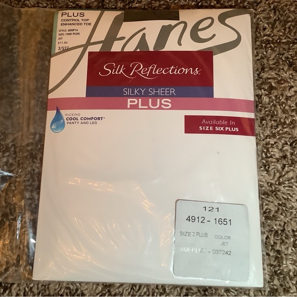 Hanes Accessories Hanes Silk Reflections Control Top Pantyhose Jet Black Size Two Plus